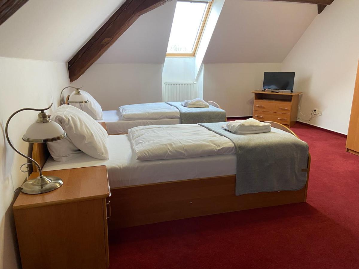 Hotel Zamecek Raspenava Ngoại thất bức ảnh
