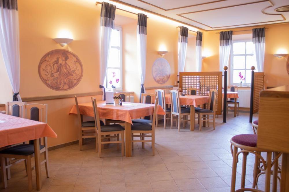 Hotel Zamecek Raspenava Ngoại thất bức ảnh