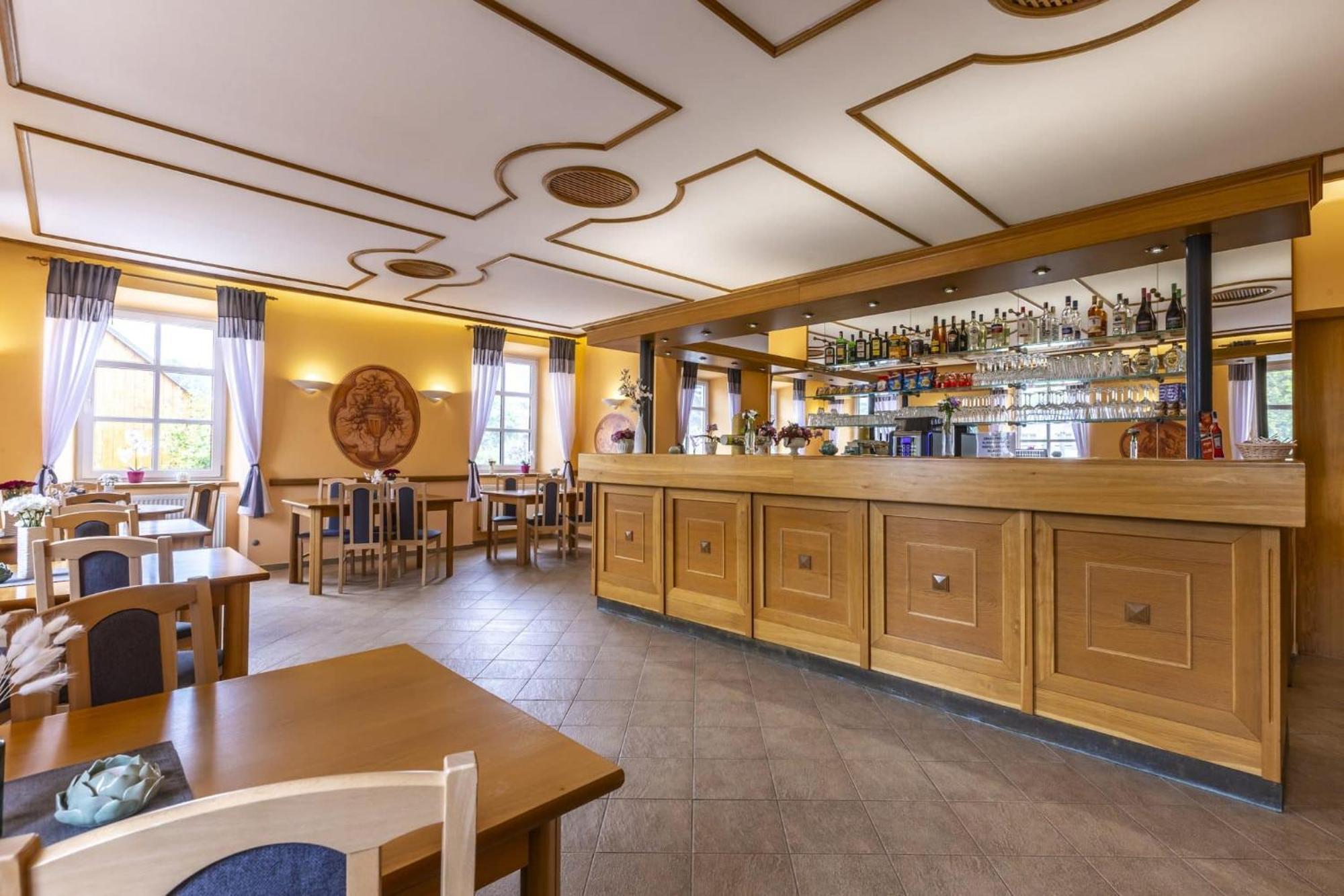 Hotel Zamecek Raspenava Ngoại thất bức ảnh